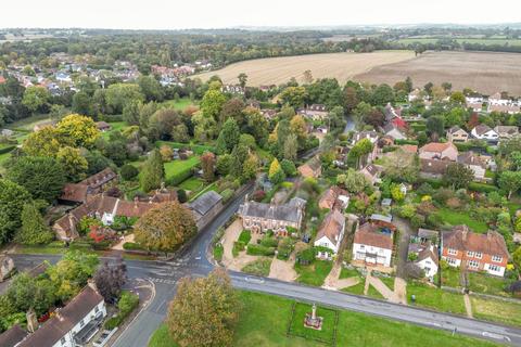 2 bedroom end of terrace house for sale, The Common, Chipperfield, WD4