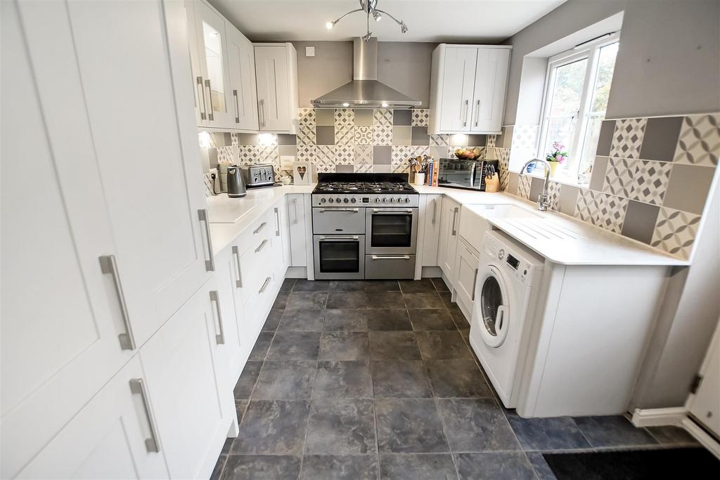 Kitchen/Breakfast Room