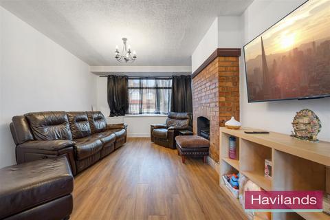 4 bedroom end of terrace house for sale, Woodgrange Avenue, Enfield