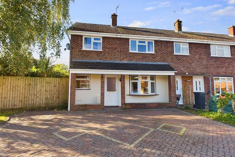 3 bedroom end of terrace house for sale, Patterdale Drive, Worcester, Worcestershire, WR4