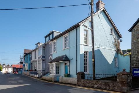 3 bedroom end of terrace house for sale, 1 Margaret Street , New QUay , SA45