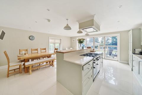 3 Beechmount Road, Southampton, SO16 3JD