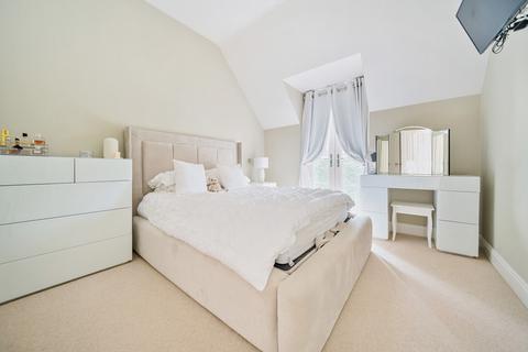 3 Beechmount Road, Southampton, SO16 3JD