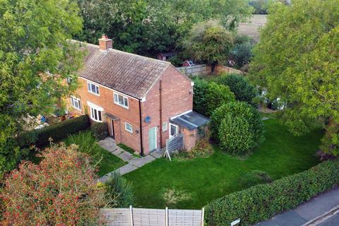 3 bedroom end of terrace house for sale, Harris Lane, Wistow