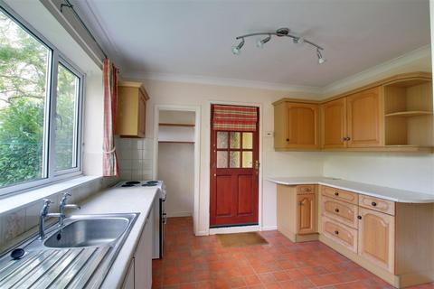 3 bedroom end of terrace house for sale, Harris Lane, Wistow