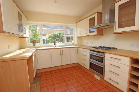 4 Benjamin Close, Eastbourne, BN22 9JE