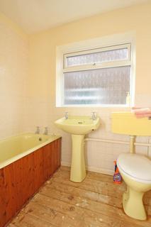 4 Benjamin Close, Eastbourne, BN22 9JE