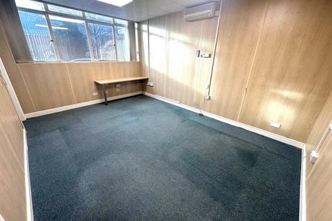 Office to rent, Richardshaw Road, Pudsey, Leeds