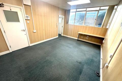 Office to rent, Richardshaw Road, Pudsey, Leeds