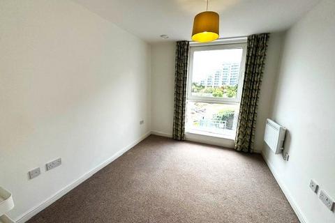 2 bedroom apartment to rent, Davaar House, Prospect Place, Cardiff Bay CF11