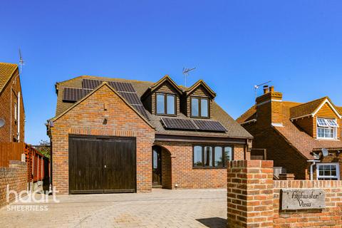 4 bedroom detached house for sale, Cliff Drive, Warden