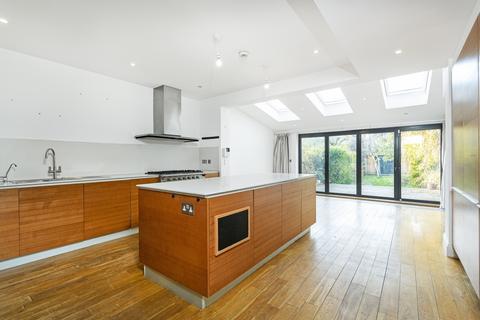 4 bedroom house to rent, Gamlen Road Putney SW15