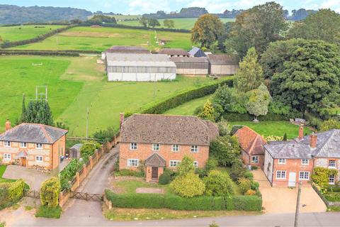 4 bedroom detached house for sale, Upper Chute, Andover, Hampshire