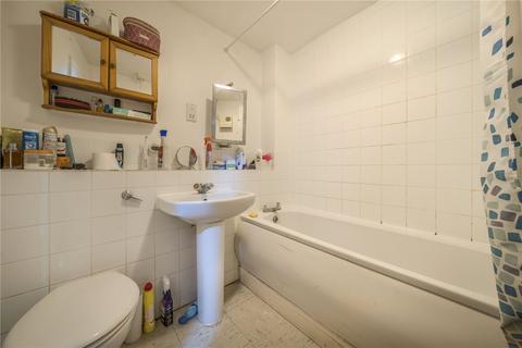 1 bedroom apartment for sale, Bywater House, Harlinger Street, London, SE18