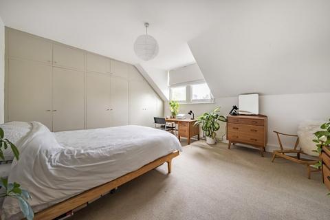 4 bedroom terraced house for sale, Cormont Road, Camberwell SE5