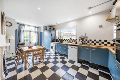 4 bedroom terraced house for sale, Cormont Road, Camberwell SE5