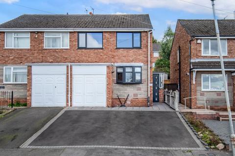 3 bedroom semi-detached house for sale, Greenways, Halesowen, West Midlands, B63