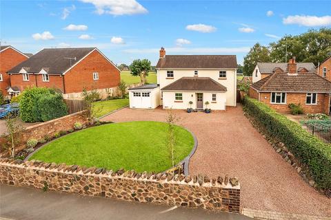 4 bedroom detached house for sale, Court Road, Malvern WR14