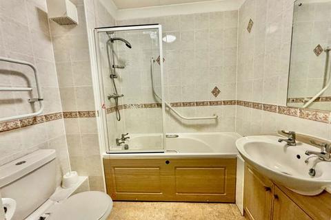 1 bedroom flat for sale, Mulberry Court, Bedford Road, London, ., N2 9DZ