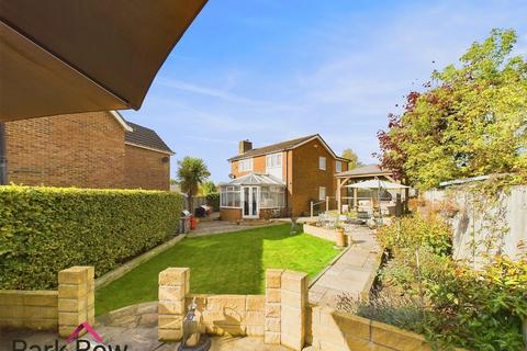 5 bedroom detached house for sale, Rose Lea Close, Hillam, Leeds