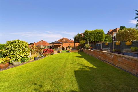 38 Barden Road, Nottingham, NG3 5QD