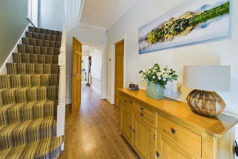 38 Barden Road, Nottingham, NG3 5QD