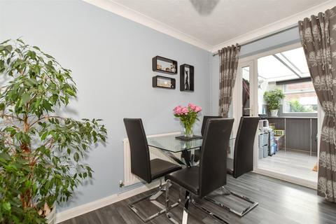 2 bedroom terraced house for sale, Beacon Way, Littlehampton, West Sussex