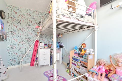 32 Beacon Way, Littlehampton, BN17 6QS