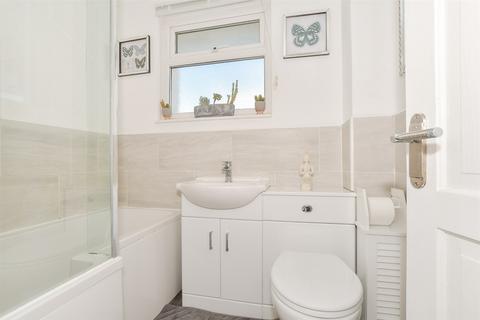 32 Beacon Way, Littlehampton, BN17 6QS