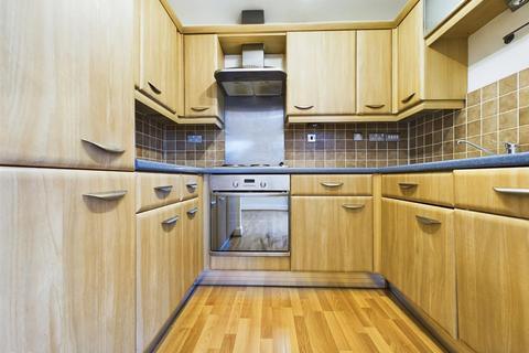 18 Appleton Gardens, Mapperley, Nottingham, NG3 5NT