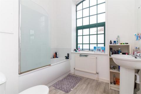 1 bedroom flat to rent, Bullivant Street, Nottingham, Nottinghamshire, NG3