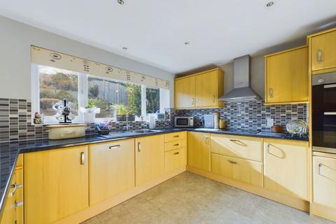 11 Bens Acre, Horsham, RH13 6LW