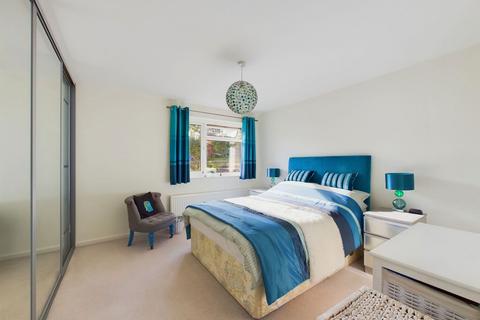 11 Bens Acre, Horsham, RH13 6LW