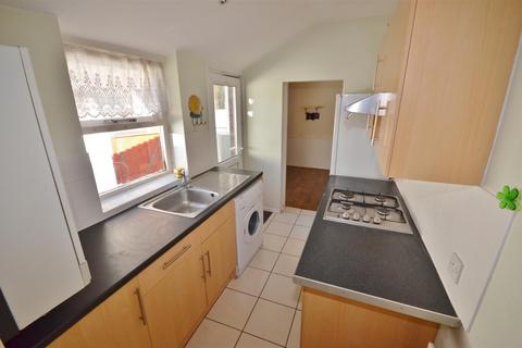 2 bedroom terraced house for sale, Cowper Street, Luton, LU1 3SE