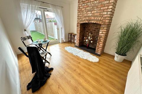 16 Coventry Drive, Rhyl, LL18 4RH