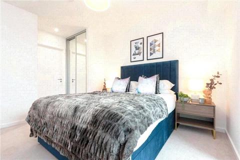 2 bedroom apartment to rent, Heartwell Avenue, London, E16