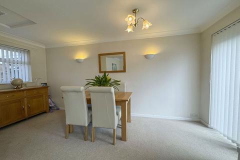 4 bedroom end of terrace house for sale, Farm Road, Castle Park, Caerphilly, CF83 1PR