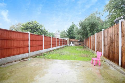 4 bedroom terraced house for sale, Romford Road, Forest Gate