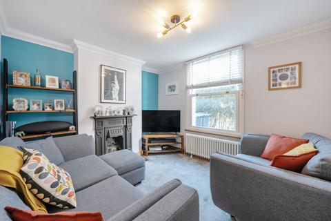 14 Oak Road, Caterham, CR3 5TS