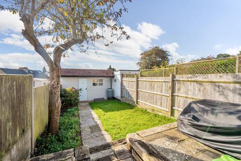 14 Oak Road, Caterham, CR3 5TS