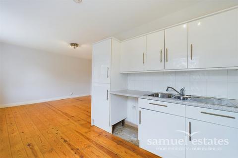 1 bedroom flat to rent, Selhurst Road, London, SE25