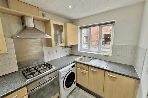 4 bedroom townhouse to rent, New Welcome Street, Manchester, M15 5NA