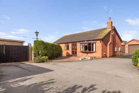 3 bedroom bungalow for sale, Glanford Court, Brigg, North Lincolnshire, DN20