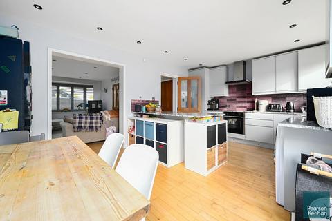 4 bedroom detached house for sale, Hogarth Road, Hove