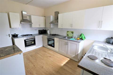 1 bedroom in a house share to rent, Cecil Avenue, Barking IG11