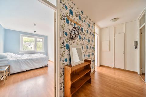255 Friern Road, London, SE22 0BE
