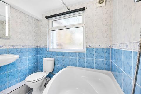12 Fernlea Road, Mitcham, CR4 2HE