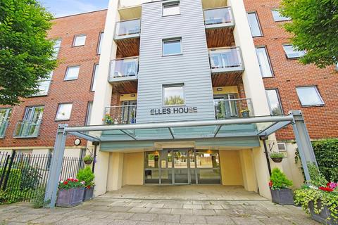 2 bedroom apartment for sale, Shotfield, Wallington