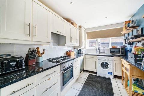 2 bedroom apartment for sale, Constance Road, Twickenham, TW2