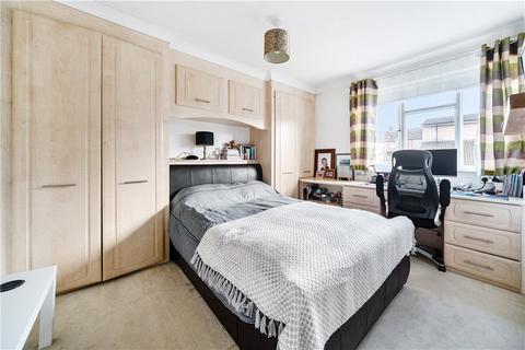 2 bedroom apartment for sale, Constance Road, Twickenham, TW2